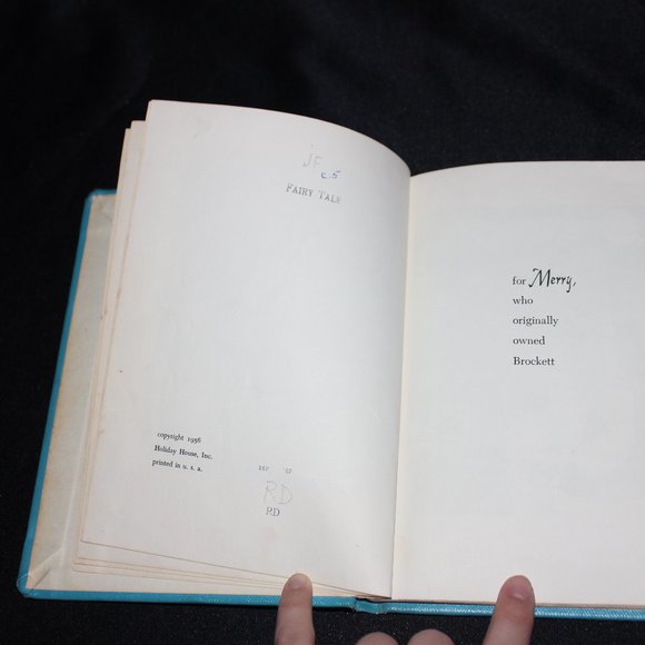 THE BLUE-NOSED WITCH Book by Embry HB Weekly Reader Book Club GC Vintage - Picture 6 of 6